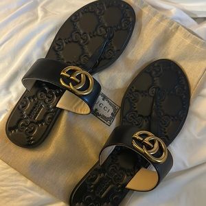 Gucci Thong Sandals